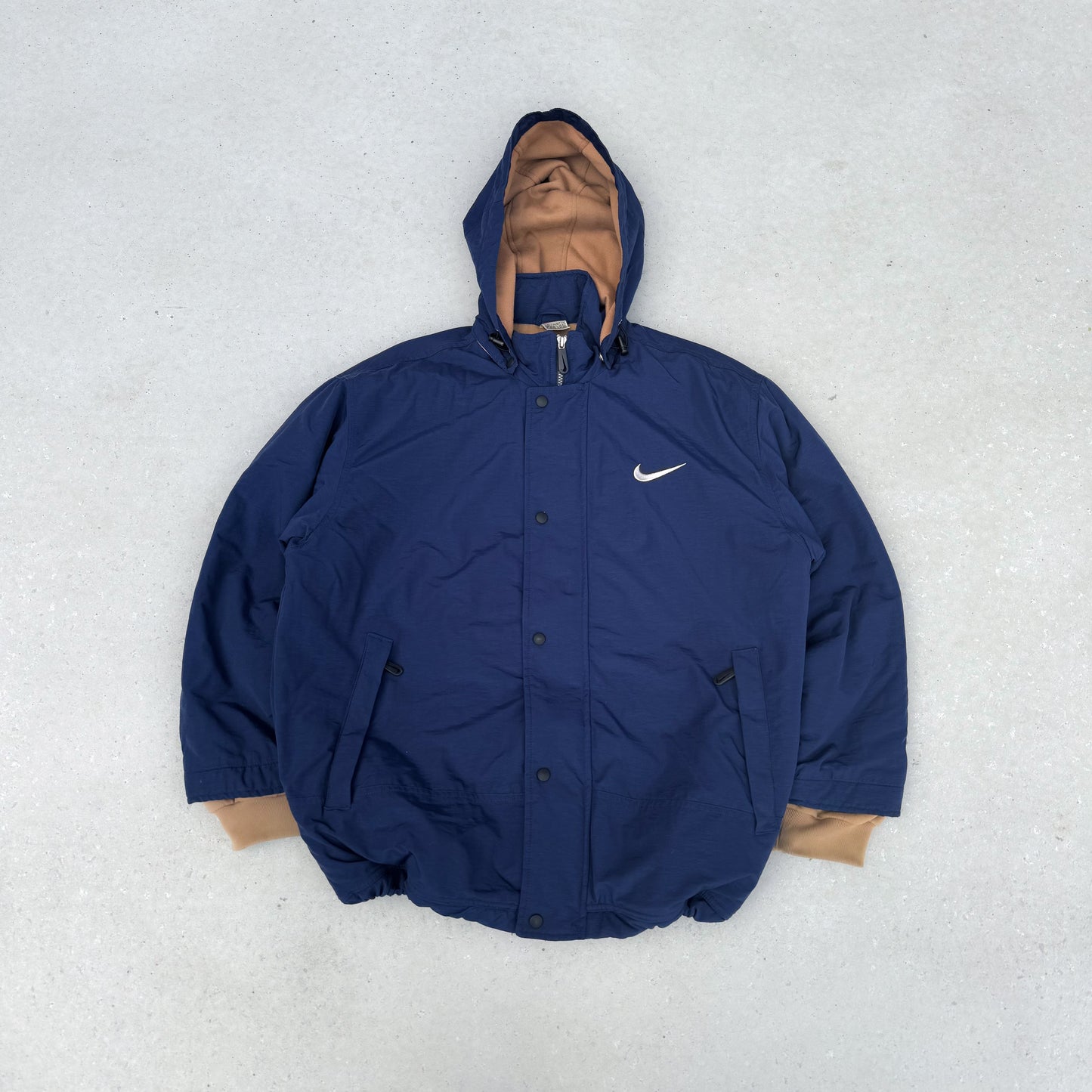Nike puffer jakke big logo (M)