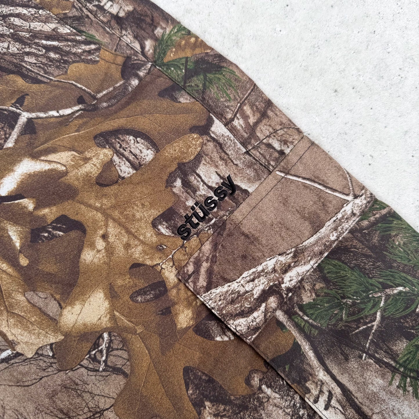 Stüssy realtree bukser (XS)