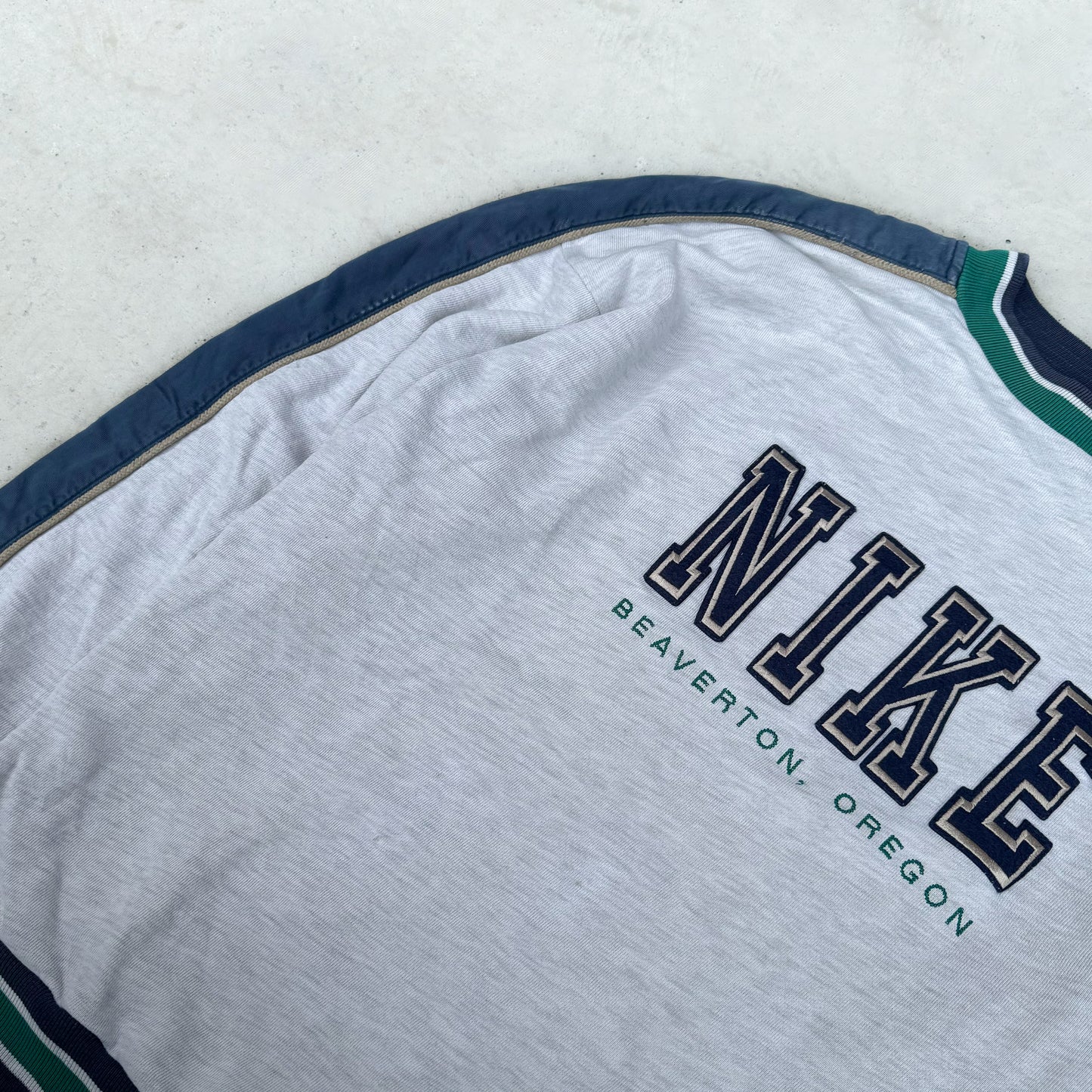 Nike heavyweight sweatshirt (XL)