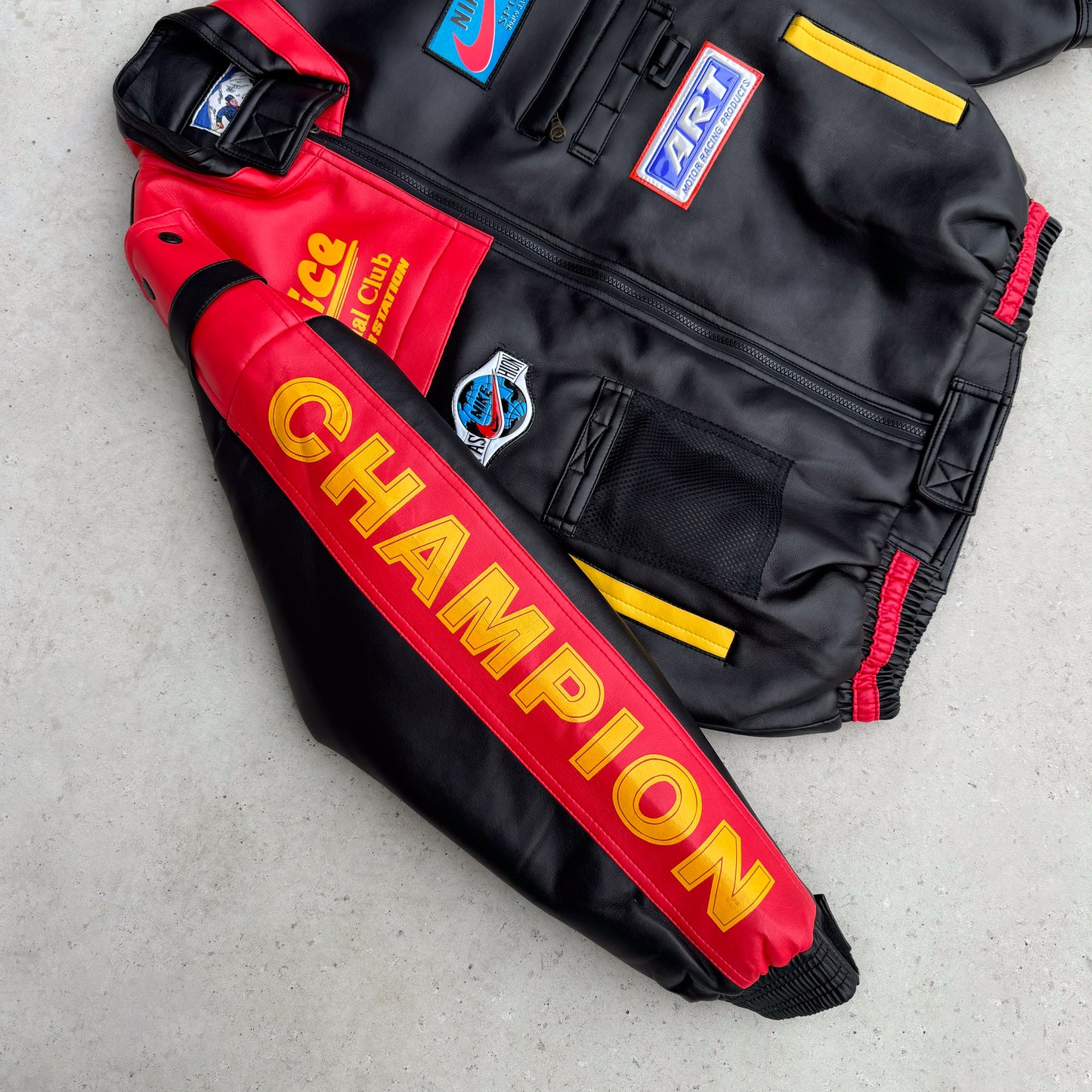 Vintage læderjakke med Nike patches (XL)