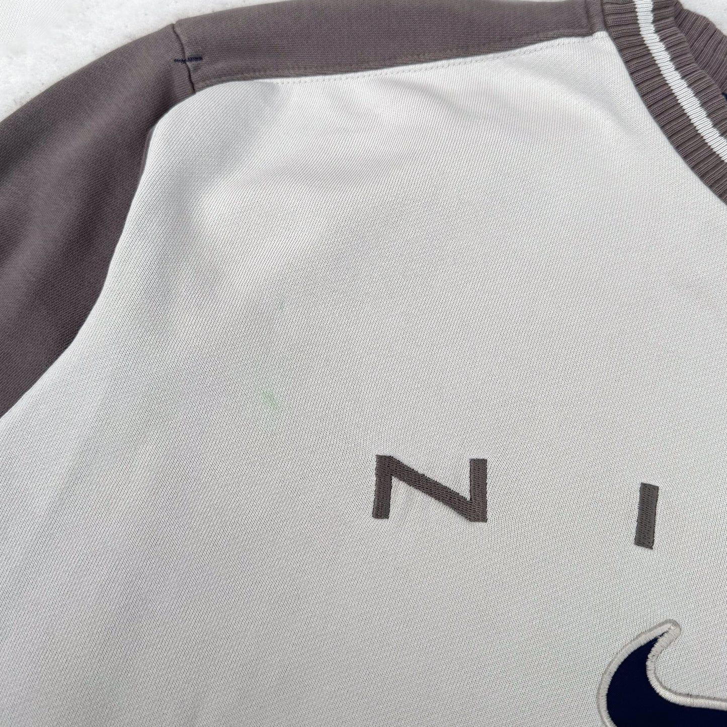 Nike heavyweight sweatshirt (M)