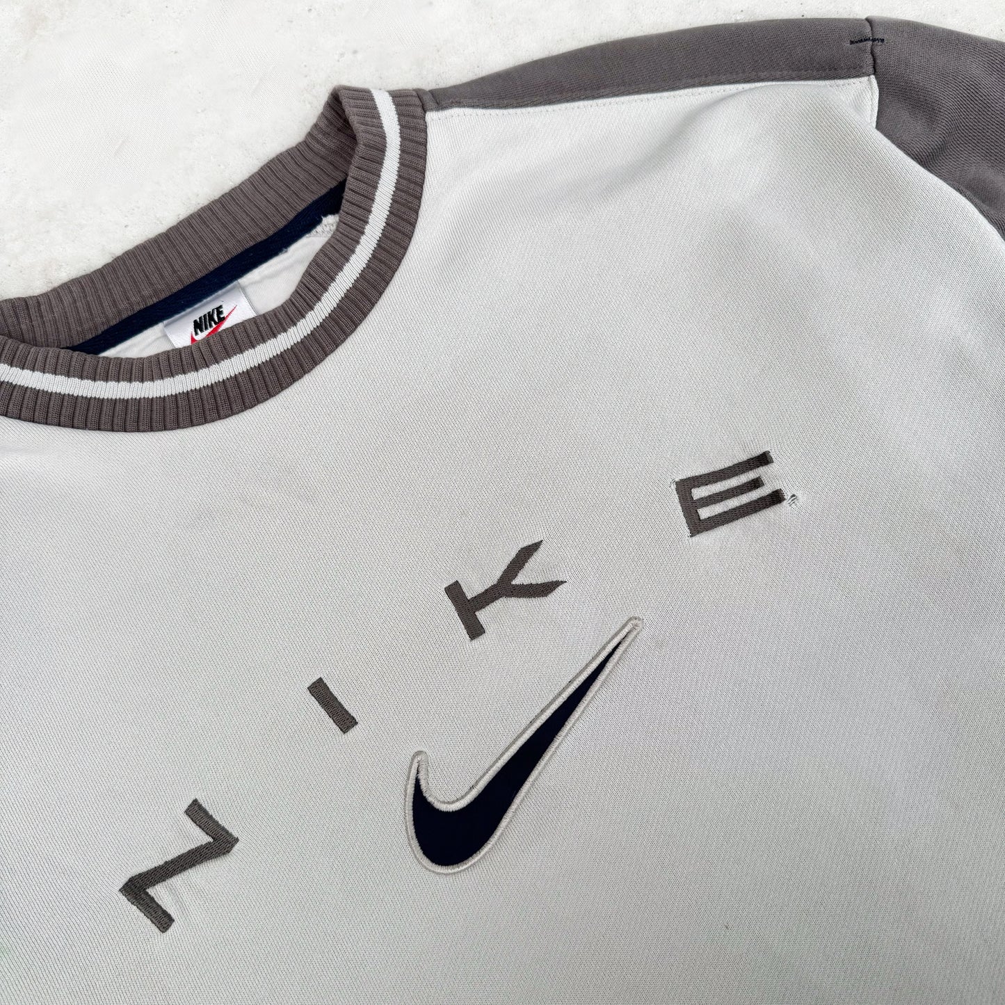 Nike heavyweight sweatshirt (M)