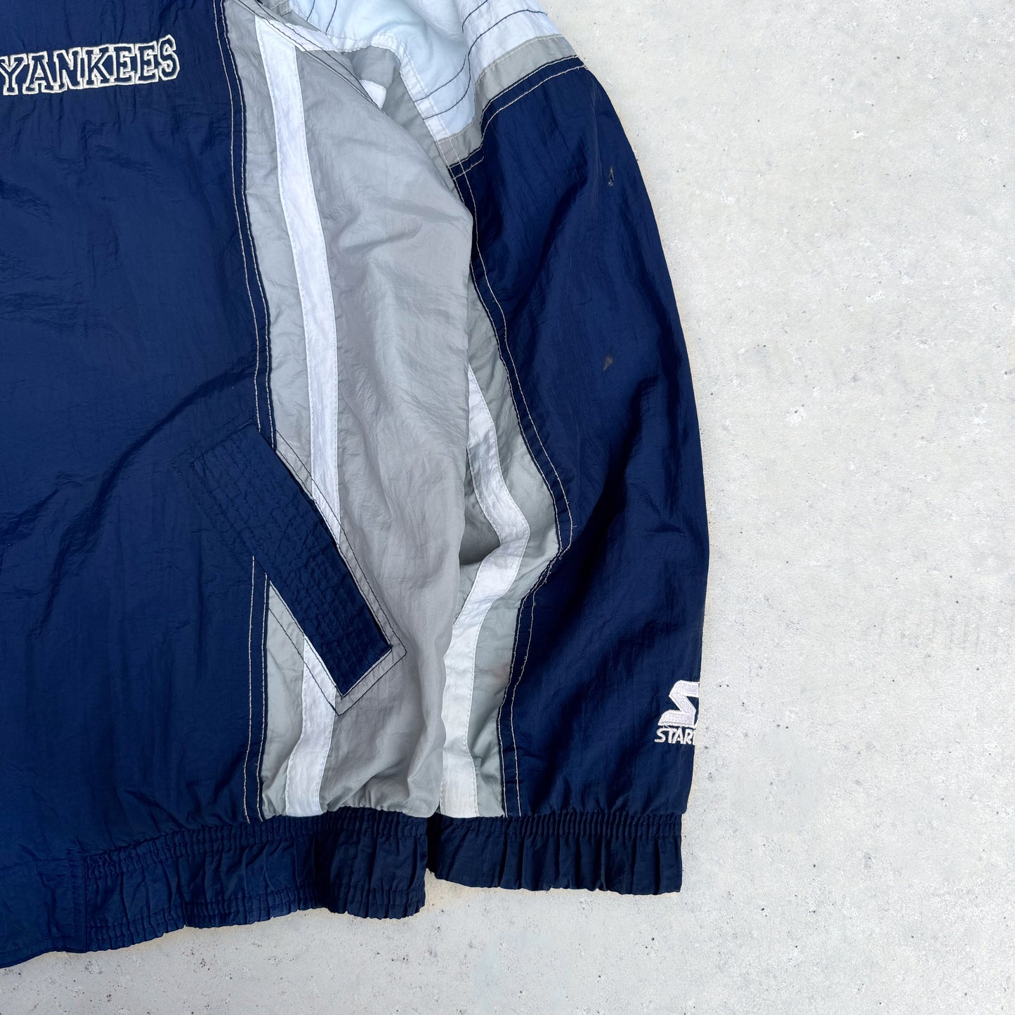 Yankees big logo lightweight trackjacket (M)