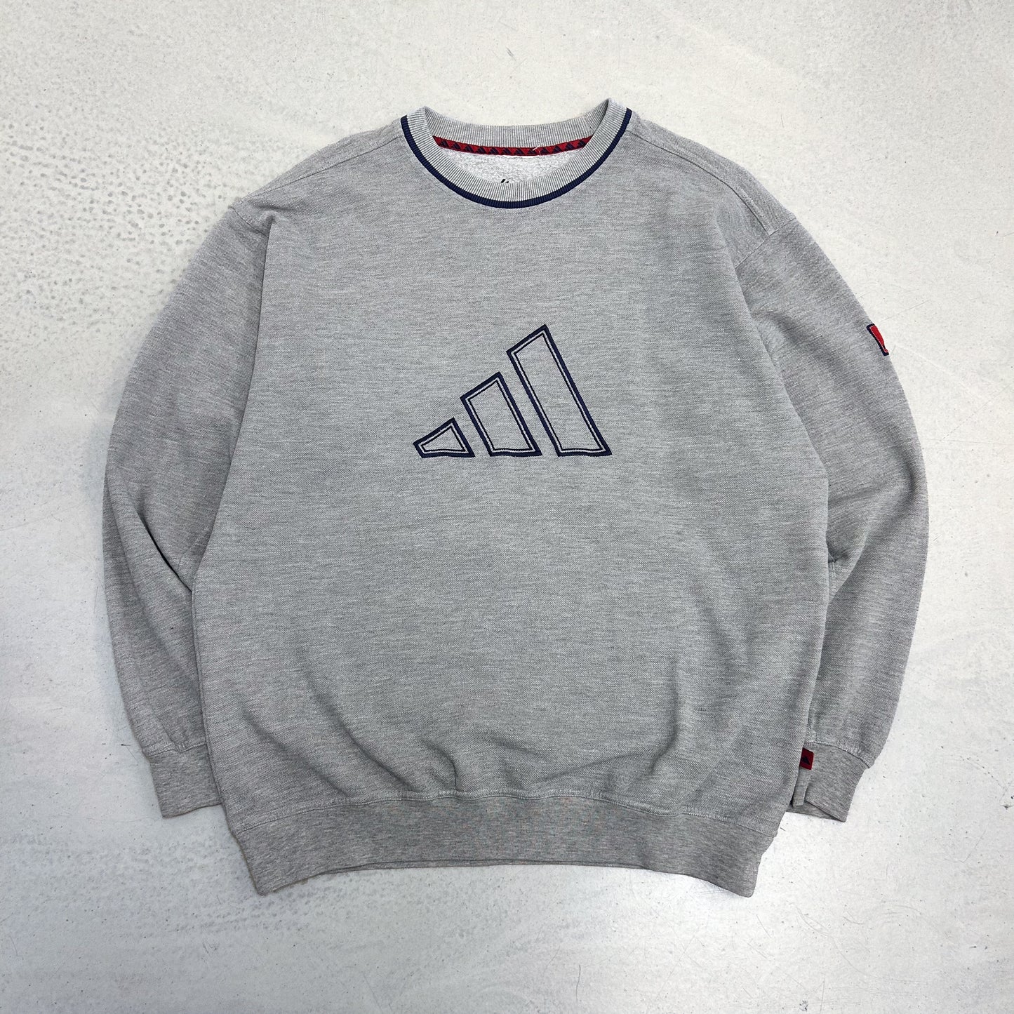 Adidas 2000's heavyweight sweatshirt (XL)