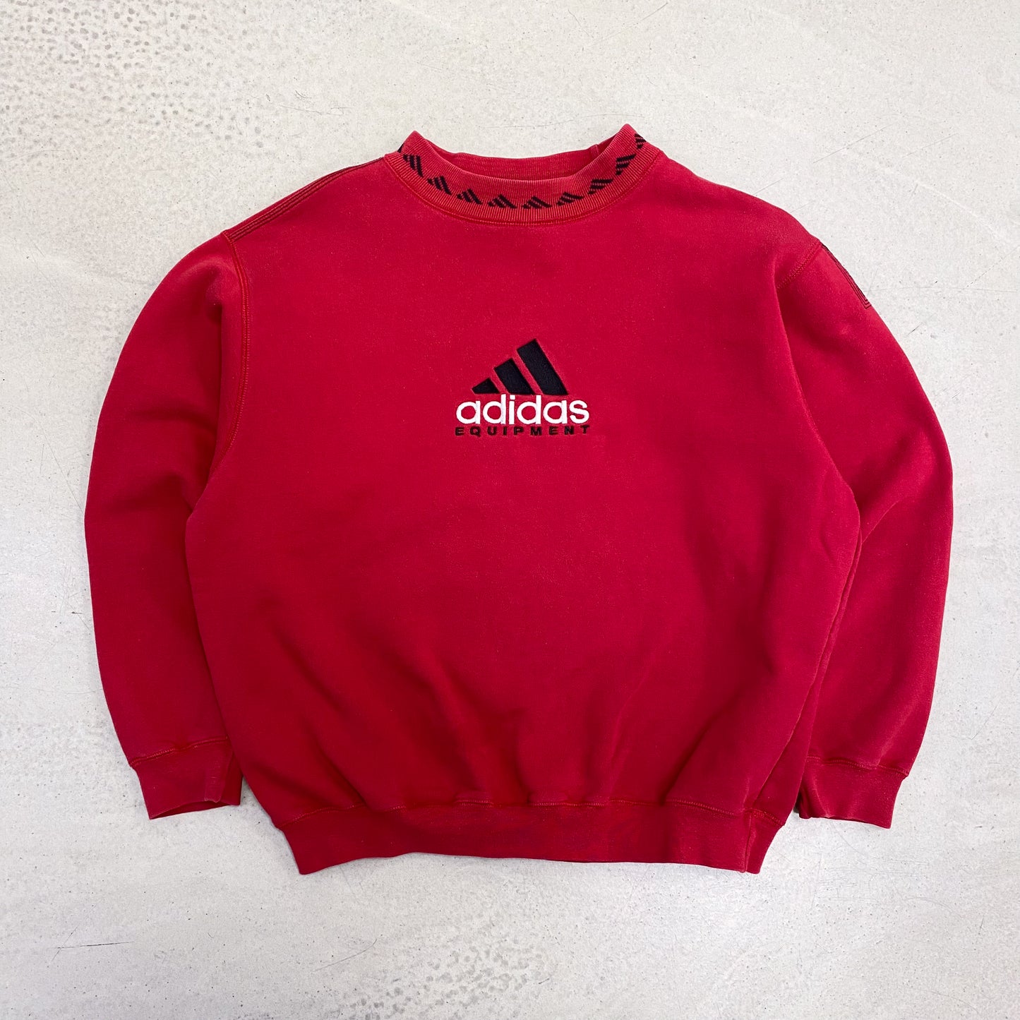 Adidas heavyweight sweatshirt (M)