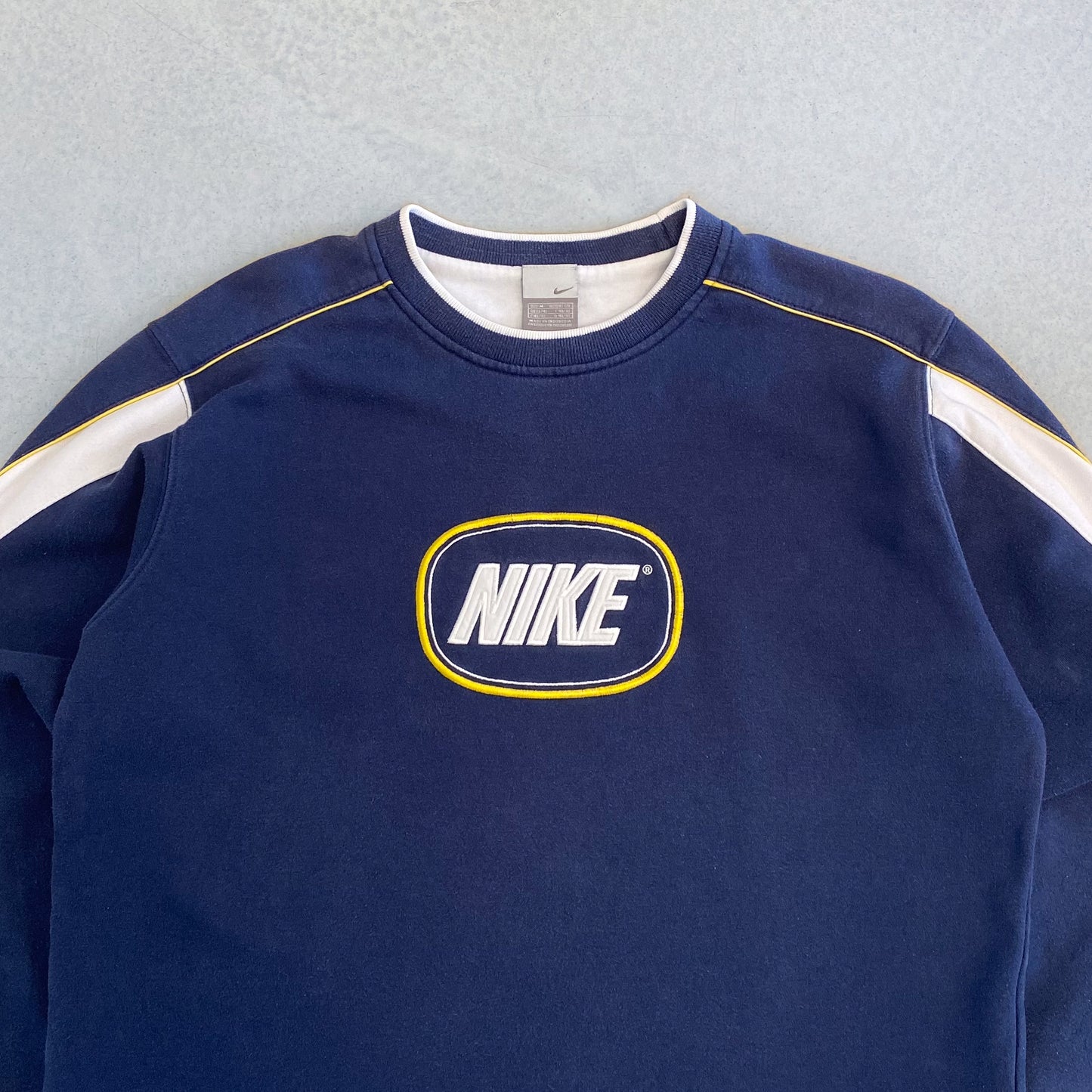 Nike heavyweight sweatshirt (M)