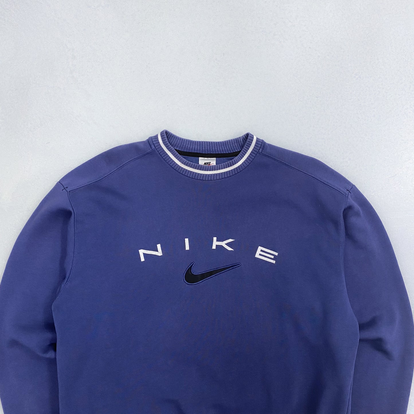 Nike heavyweight sweatshirt (M)