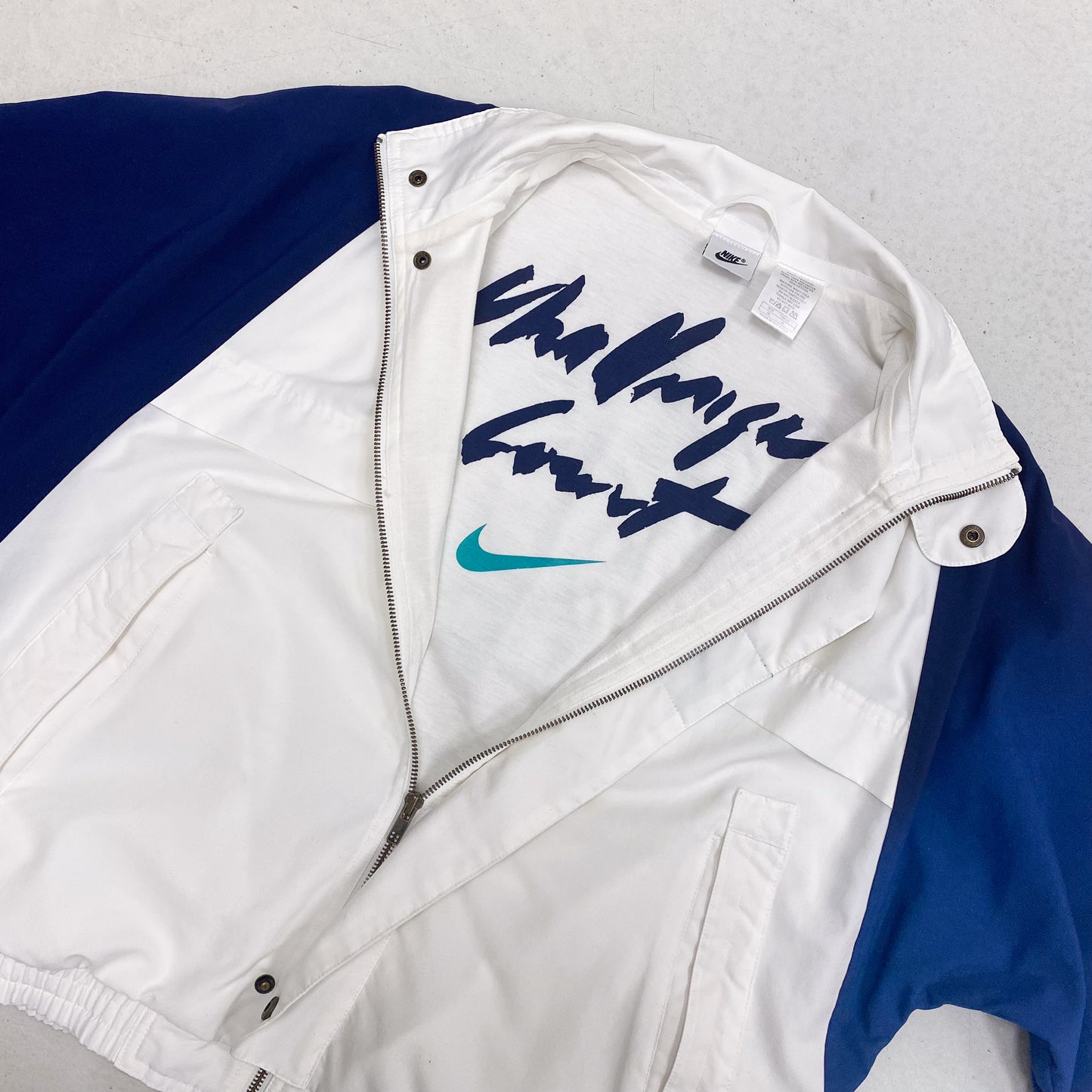 Nike lightweight jakke (M)