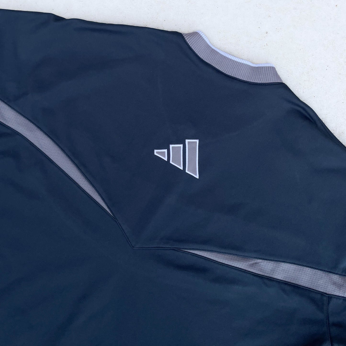 Adidas vintage jersey (XL)