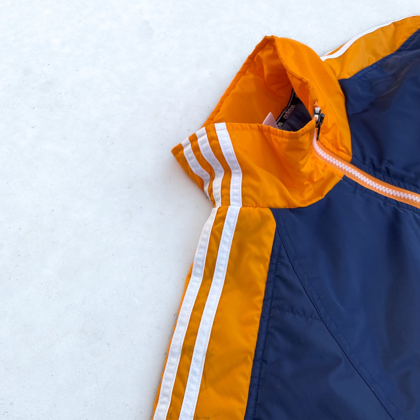 Adidas vintage sweatshirt (L)
