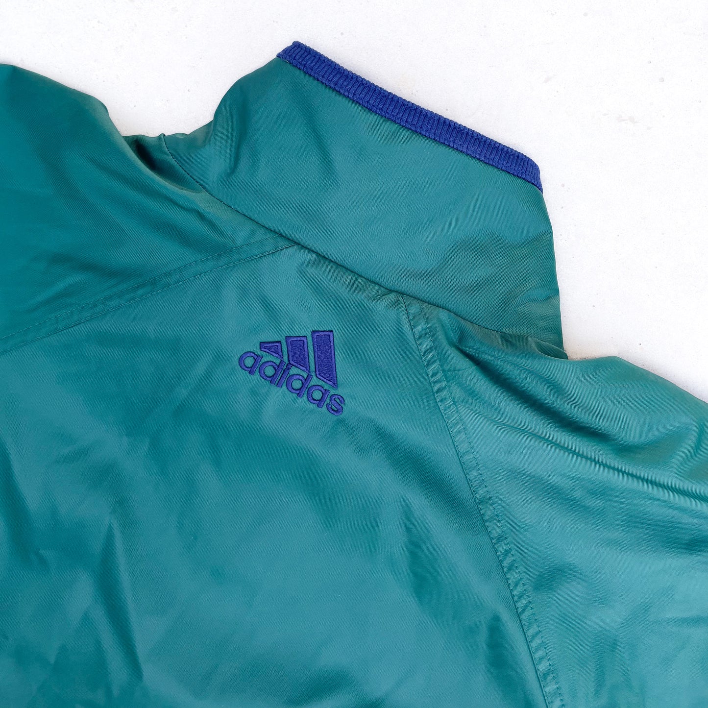 Adidas lightweight jakke (L)