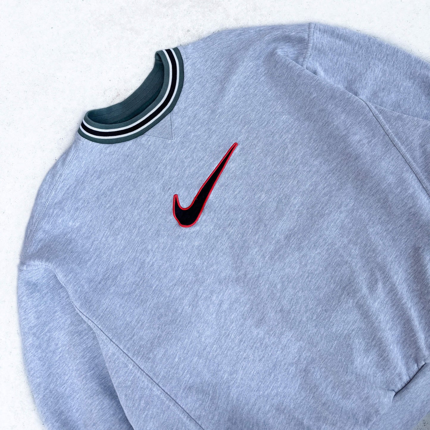 Nike heavyweight sweatshirt (L)