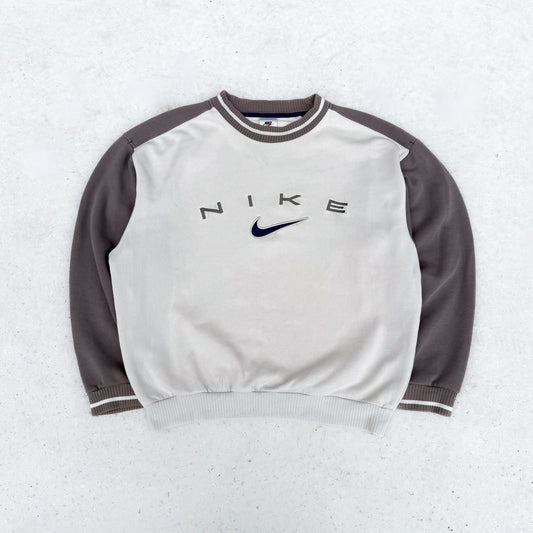 Nike heavyweight sweatshirt (M)