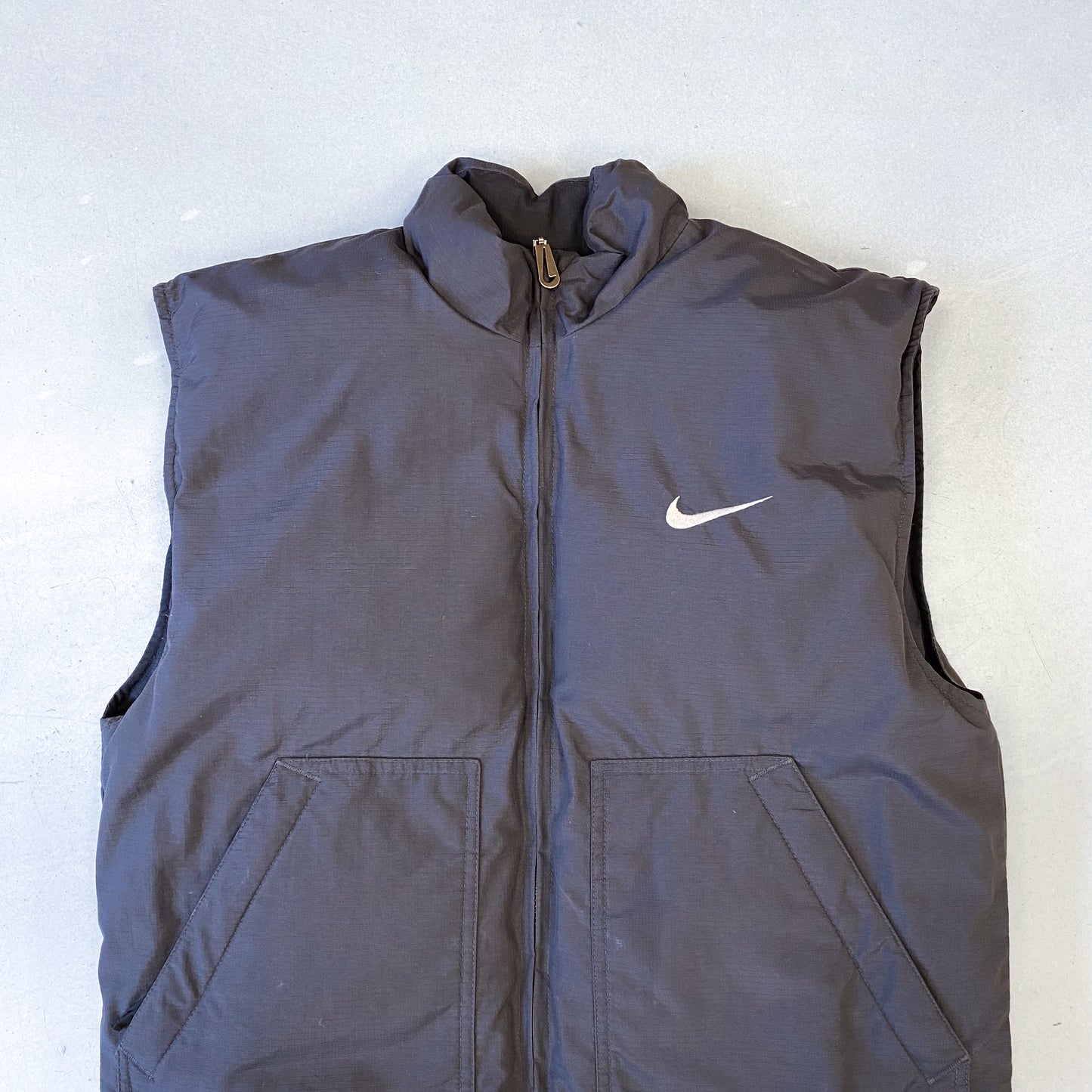 Nike reversible puffer vest (S)